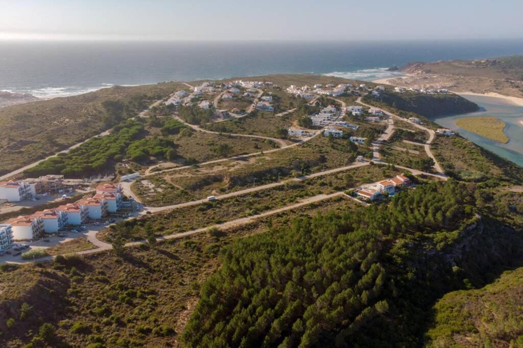 Happiness - 2bedroom In Aljezur